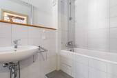 Mittlere Wohnung - Bad - 