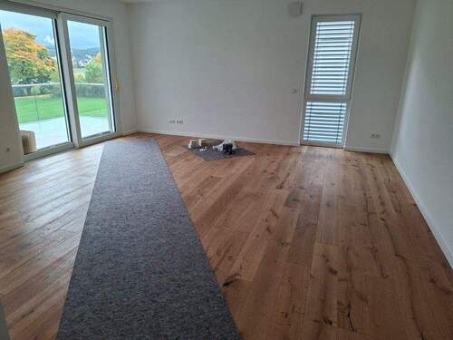 5. Teilsicht Essen-Wohnen-Balkon.jpg - 