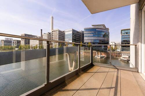 Balkon mit Wasserblick - 
