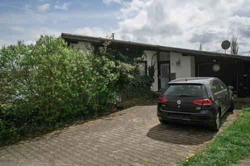 Hausvorderansicht - 6 Zimmer Einfamilienhaus zum Kaufen in Ühlingen-Birkendorf