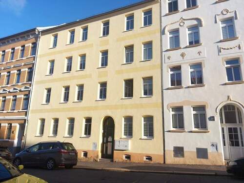Ansicht Haus - Kleine 2-Zi-Whg im Hochparterre mit Pantryküche