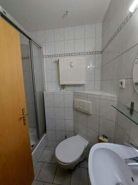 Bad - 2 Zimmer Etagenwohnung zur Miete in Gera