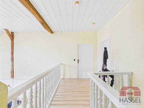 Hinauf in Ihr Obergeschoss - 