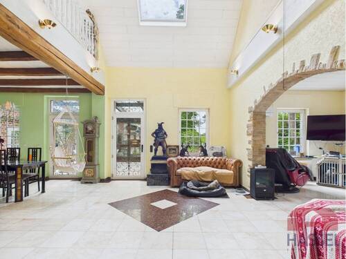 Weiter in Ihr Wohn- und Esszimmer - 