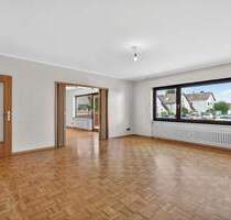 Bezugsfrei! Wohnung mit Südbalkon, Hobbyraum und zusätzlichem Bad im Souterrain - Stutensee Blankenloch