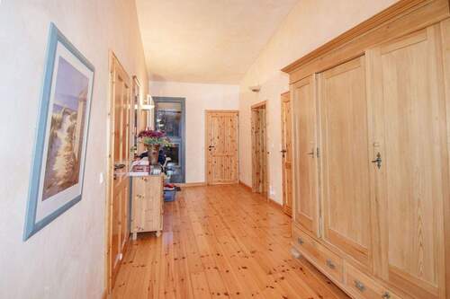 Flur Obergeschoss - Einfamilienhaus mit 360,00 m&sup2; in Schenefeld zum Kaufen