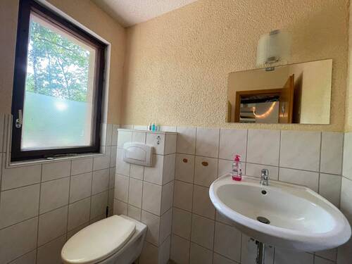 38286761-Bad mit Tageslicht - 