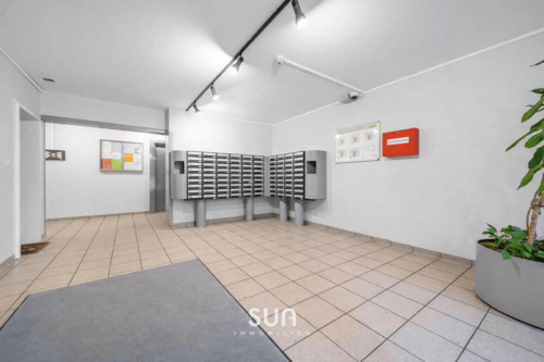 GEPFLEGTER HAUSEINGANG - 