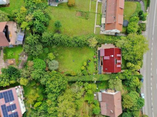Grundstücksansicht von oben - 4 Zimmer Einfamilienhaus in Calw