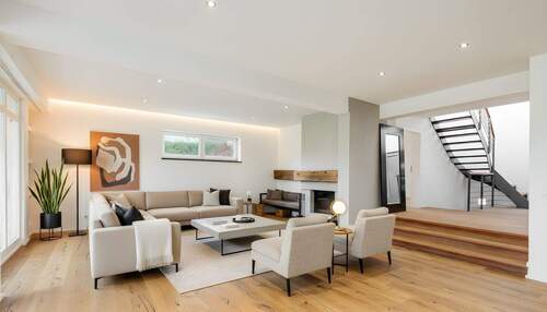 Wohnzimmer_Visualisierung - 8 Zimmer Einfamilienhaus in Feldafing