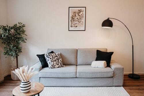 Wohnzimmer - 3 Zimmer Etagenwohnung zum Kaufen in Kaufbeuren