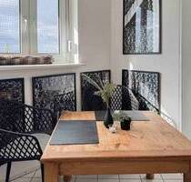 Modernisierte 2-Zimmer-Wohnung mit Westbalkon und Aufzug - Nürnberg Zollhaus