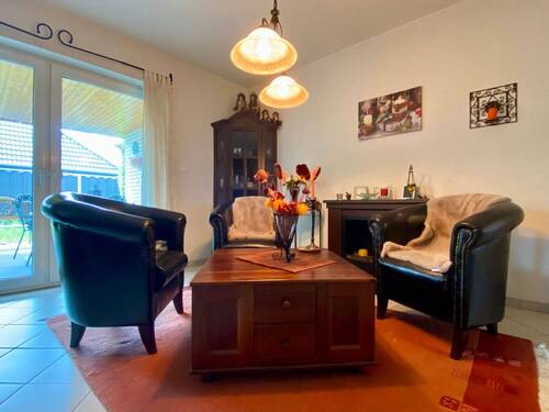 Gemütliches Wohn-/ Esszimmer - 