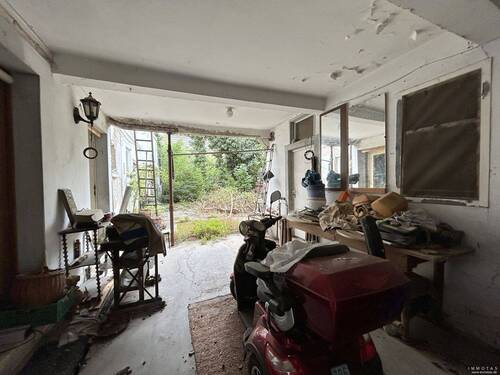 Garage - 