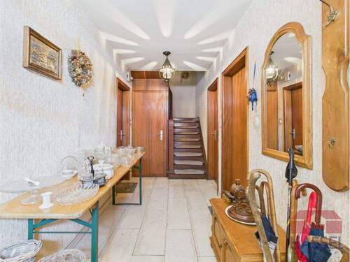 Einmal die Treppe hinauf - 