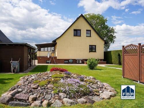 Gartenansicht Objekt - Viel Platz für Familie, Hobby und Garten - gepflegtes Einfamilienhaus in ruhiger Lage