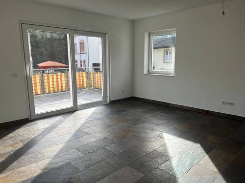 Wohnzimmer - 3 Zimmer Etagenwohnung zum Kaufen in Bad Bertrich