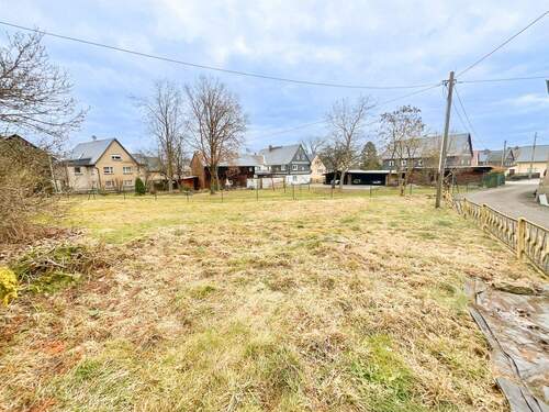Grundstück - +++ Großes Baugrundstück in idyllischer Lage von Steinigtwolmsdorf +++