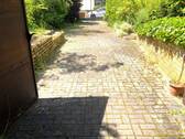 Hofeinfahrt 2 mit Garage - 