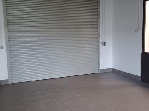 20250930_102426.jpg - Gewerbehalle in guter Lage von Leverkusen-Opladen