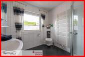 Badezimmer mit Dusche - 