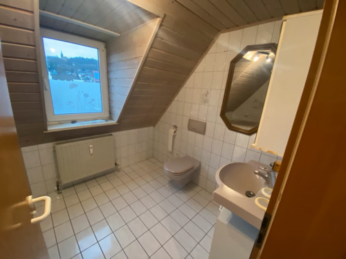 b2599244-5f88-4859-9c1e-ed02843b27f2 - 