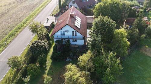 Frontfoto - 5 Zimmer Einfamilienhaus zum Kaufen in Drei Gleichen