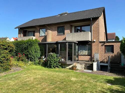 Gartenansicht - DHH 1 - 2 Doppelhaushälften und ein Zweifamilienhaus in citynaher Stadtlage von Braunschweig