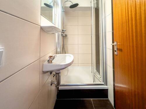 Badezimmer 2 - 3 Zimmer Etagenwohnung in Stuttgart