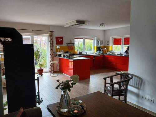 Wohnbereich mit offener Küche - 