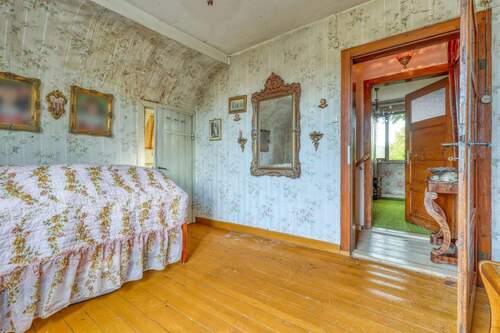 Zimmer OG mit Zugang zum DG - 