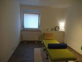 Behandlungszimmer 1 Gewerbe Erdgeschoss - 