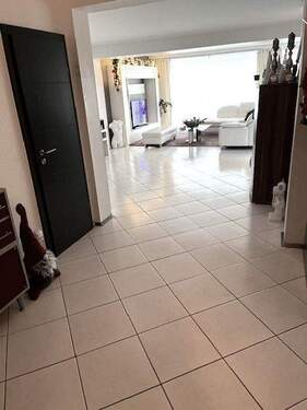 Blick Diele zum Wohnbereich - 