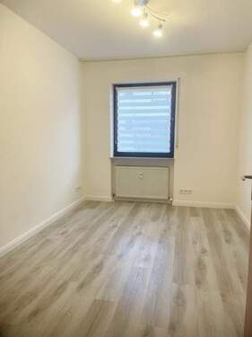 Schlafzimmer (3) - Etagenwohnung mit 176,00 m&sup2; in Riegelsberg zum Kaufen