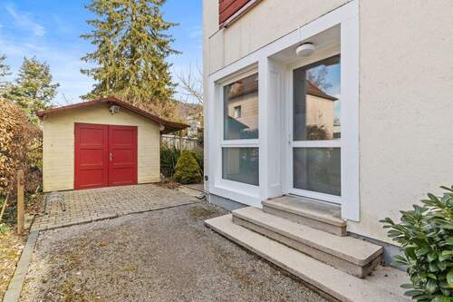 Hof Praxisfläche und separater Zugang - 