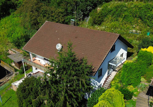 Hauseingang Luftbild - Einfamilienhaus in repräsentativer Lage mit phantastischem Ausblick