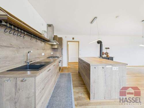 Eine Kochoase zum Wohlfühlen - 4 Zimmer Bungalow zum Kaufen in Hellenthal / Oberwolfert