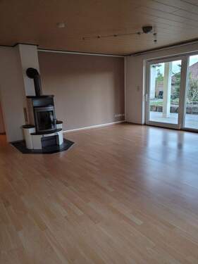 ELW Wohnzimmer mit Zugang Terrasse - Mehrfamilienhaus, Wohnhaus in Höpfingen zum Kaufen