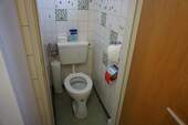 UG Toilette - 