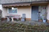 UG Terrasse mit Hauszugang - 