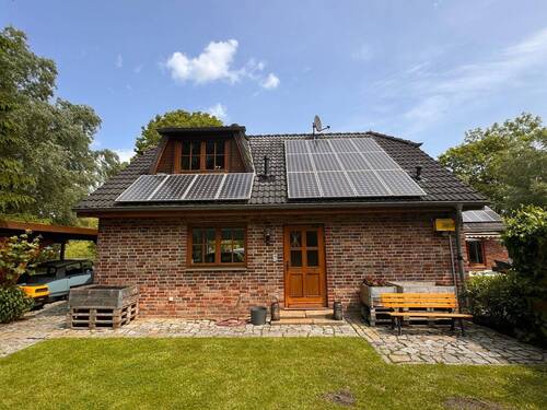 Vorderansicht Gästehaus - 