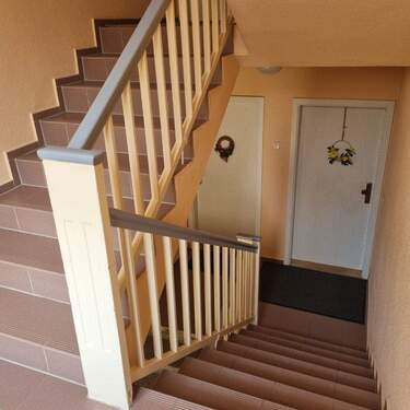 Treppenhaus (Bild 2) - 4 Zimmer Etagenwohnung in Görlitz