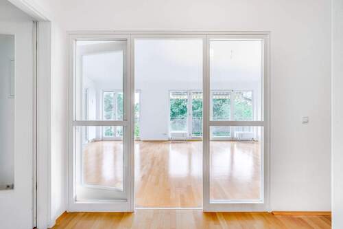 Wohnzimmer - 3 Zimmer Etagenwohnung in Ottobrunn