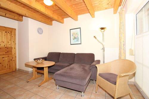 gemütlicher Wohnbereich - 4 Zimmer Reihenendhaus zum Kaufen in Butjadingen