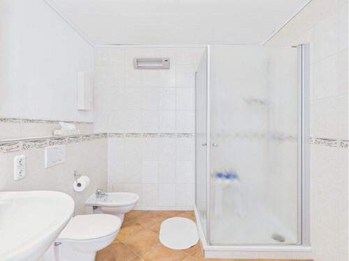 Ihr Badezimmer mit Dusche - 