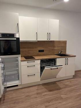 IMG_3740.jpg - 1 Zimmer Apartment-Wohnung mit neuer Einbauküche ab 01.01.2026 frei, gerne Dauermieter.