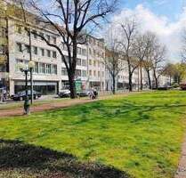 Krefeld-City, Ostwall 71 - 2 Zimmer-Wohnung im 5.OG mit 2 Balkonen und Aufzug für max. 2 Personen zum zeitnahen Einzug !!