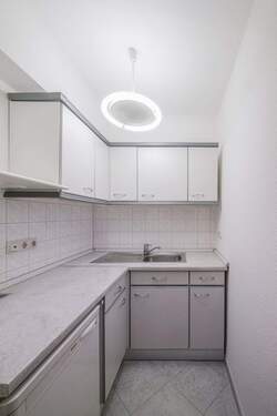 Einbauküche - 1 Zimmer Etagenwohnung in Berlin