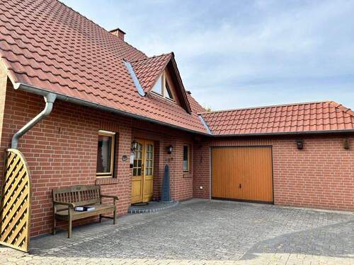 Bild 2 - 7 Zimmer Einfamilienhaus zum Kaufen in Steyerberg