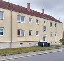 3 Raumwohnung im Erdgeschoß - 460,00&nbsp;EUR Kaltmiete, ca.&nbsp; 58,30&nbsp;m&sup2;&nbsp;Wohnfl&auml;che in Großröhrsdorf (PLZ: 01900)